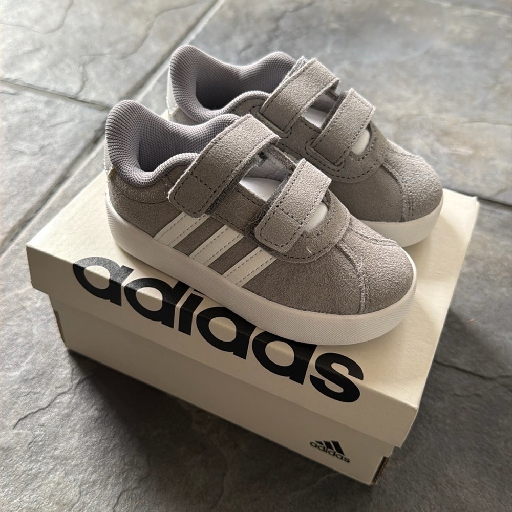 Little gray Adidas toddler court sneakers